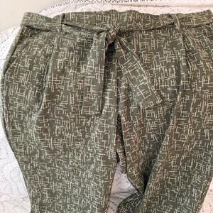 Crepe Tie Front Tapered Pant, 1X
